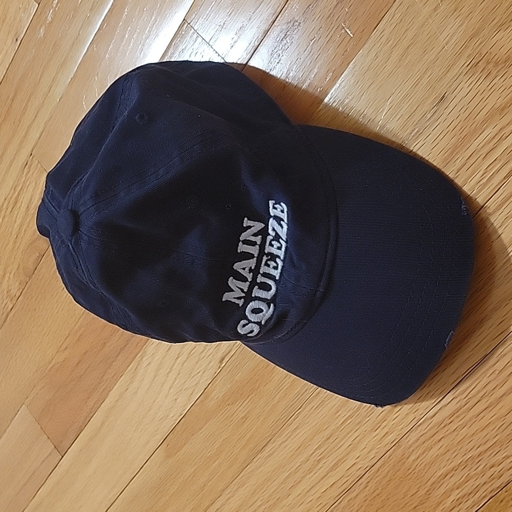 Aerie hat